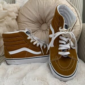 Vans Suede Unisex High-Top Sneakers Women’s Size 8